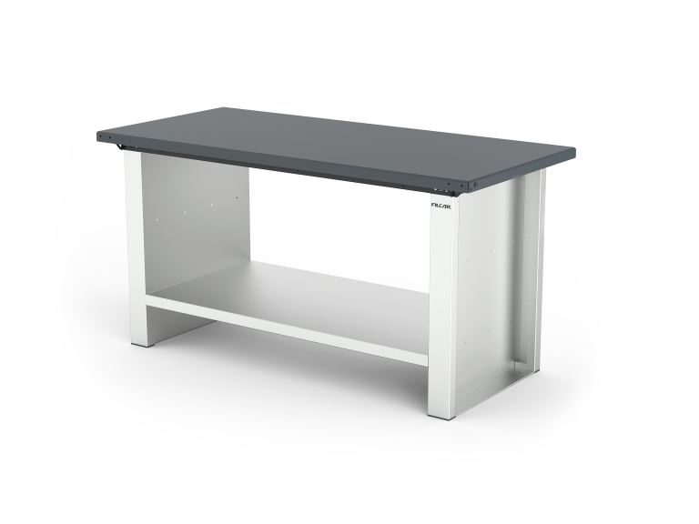 Banco da lavoro ad altezza fissa, con piano in acciaio standard da 3 mm, fianchi standard e ripiano grande. L 1500 mm